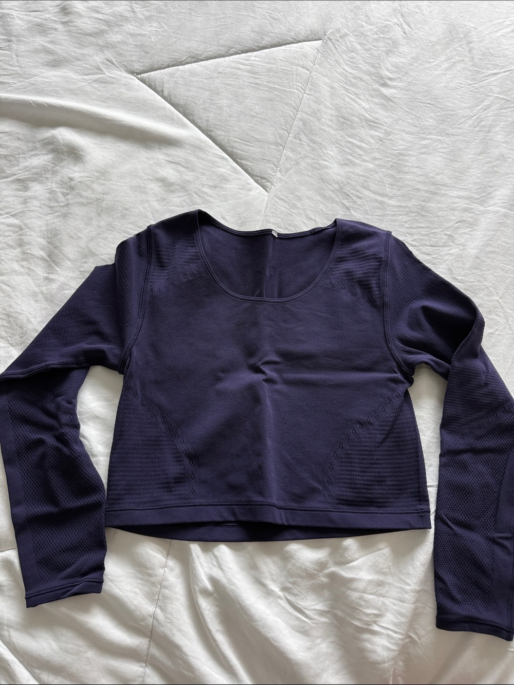 Lululemon Women’s Long Sleeve Scoop Neck Crop Top - purple